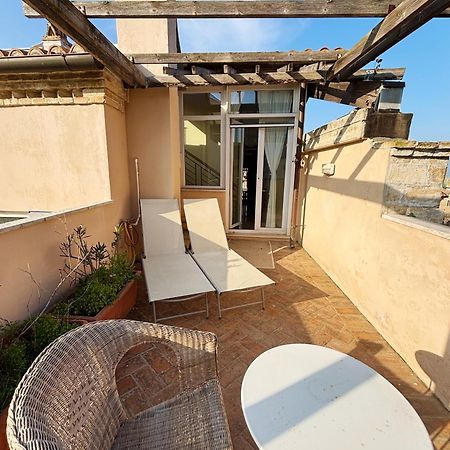 Domus Mirabilis Homestay Ancône Extérieur photo