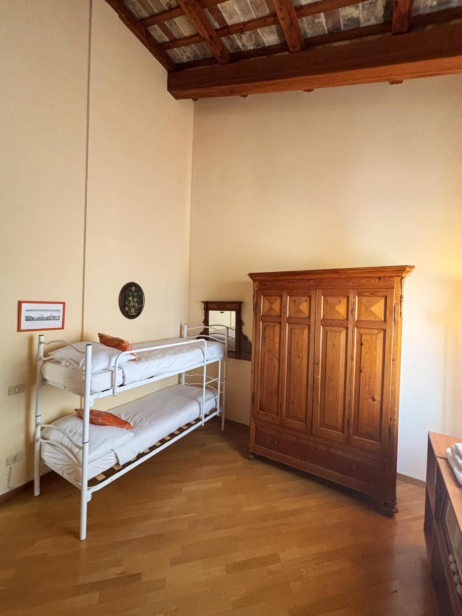 Domus Mirabilis Homestay Ancône Extérieur photo